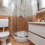 Сasa de vacaciones House With Pool Lile