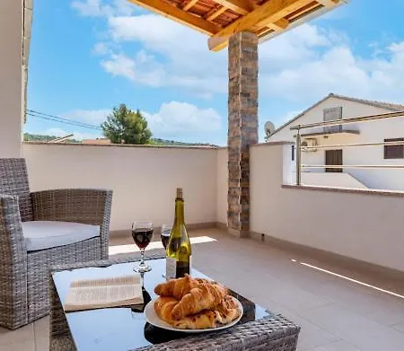 Σπίτι διακοπών House With Pool Lile *